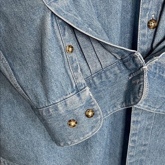 ACME Light Blue Denim Shirt - Picture 4 of 4